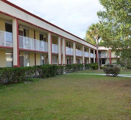 Budget Inn Of Deland Esterno foto