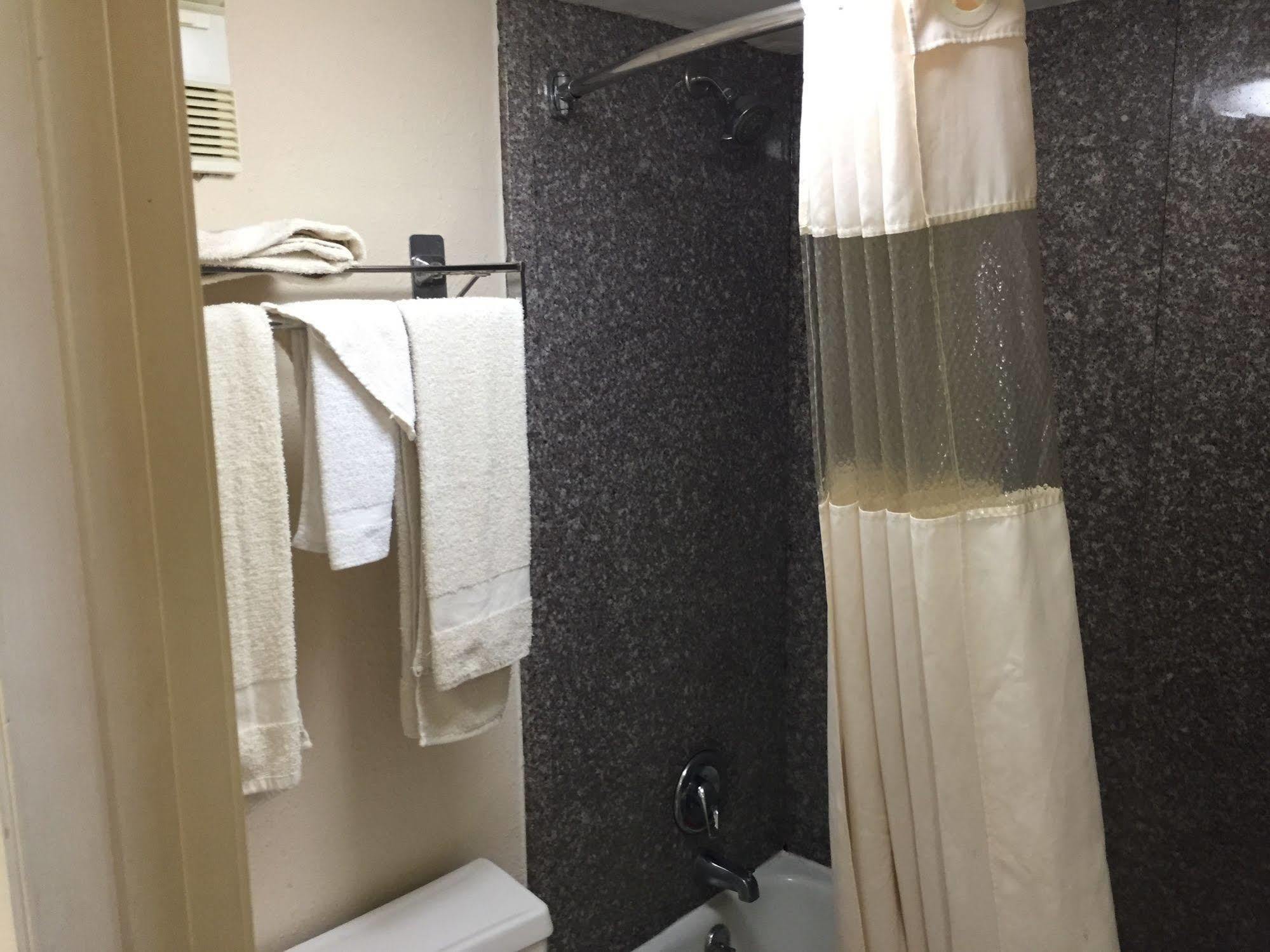 Budget Inn Of Deland Esterno foto