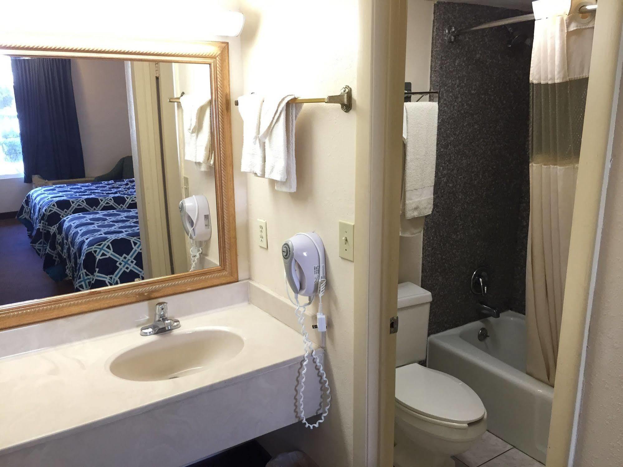 Budget Inn Of Deland Esterno foto